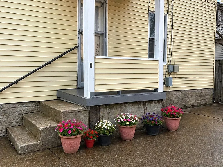 2041 Elbur Ave #1 — Photo 31