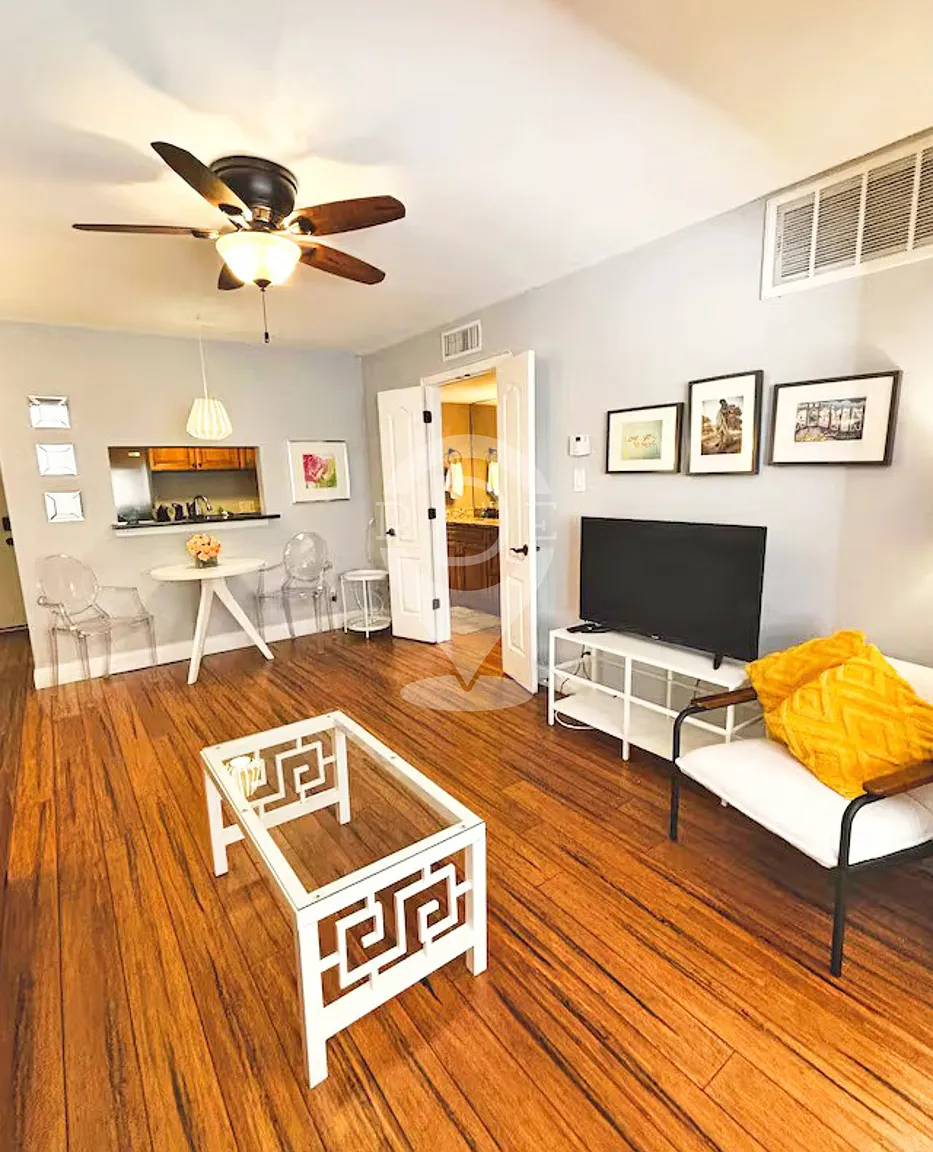 1 bed, $1,200 — Photo 2
