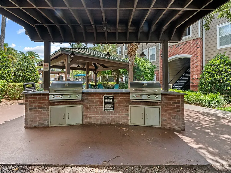 Cumberland Park Apartments — Photo 24