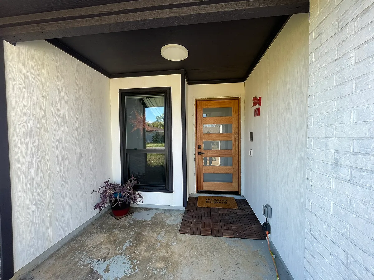 Building Photo - 2800 Wildplum Dr