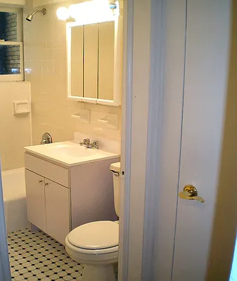 Rented by City Connections Realty | media 38