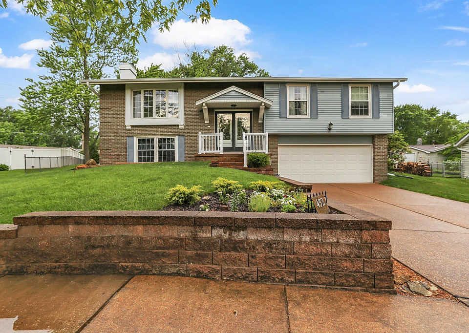 1st image of 432 Sorrento Dr