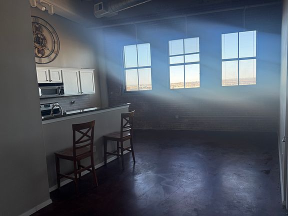 5th image of 200 Main St APT 602