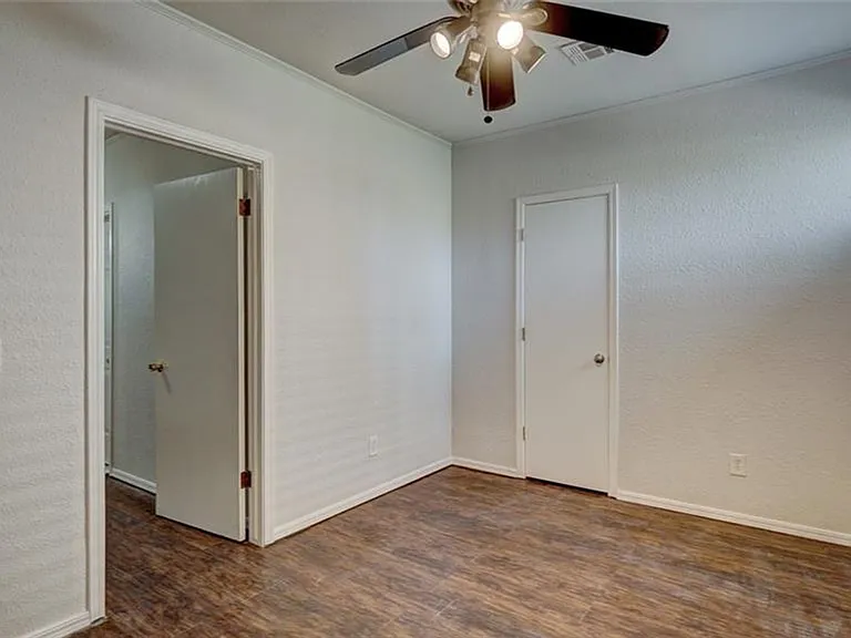 1116 Saint George Ave — Photo 15