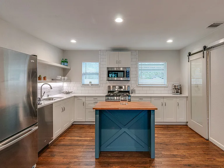 300 Ridgecrest Dr — Photo 12