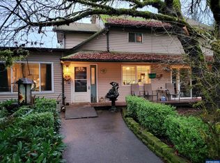 39241 Luckiamute Rd, Philomath, OR 97370