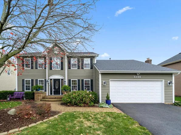 3744 Caine Dr, Naperville, IL 60564
