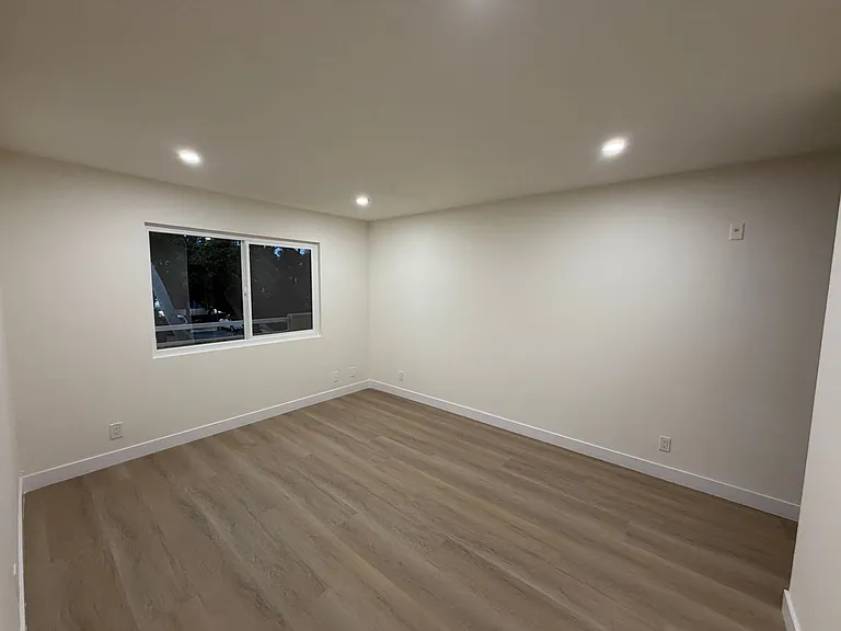 2724 Abbot Kinney Blvd. — Photo 49