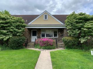 64 N 4th St, Souderton, PA 18964