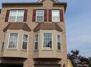 21079 Rotunda Ter, Sterling, VA 20166