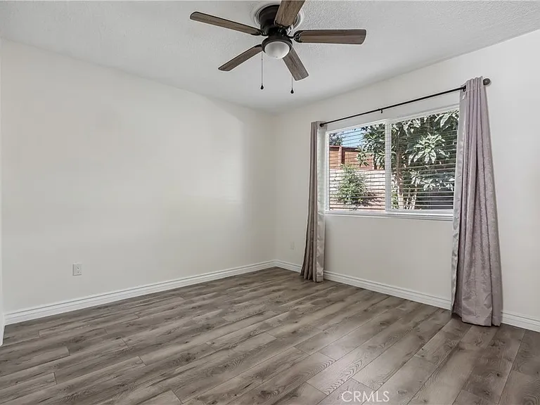 1184 Lyndhurst Dr — Photo 12