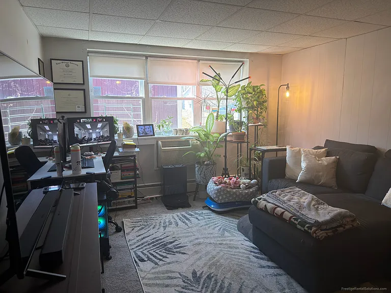 1751 Washington St #2 — Photo 3