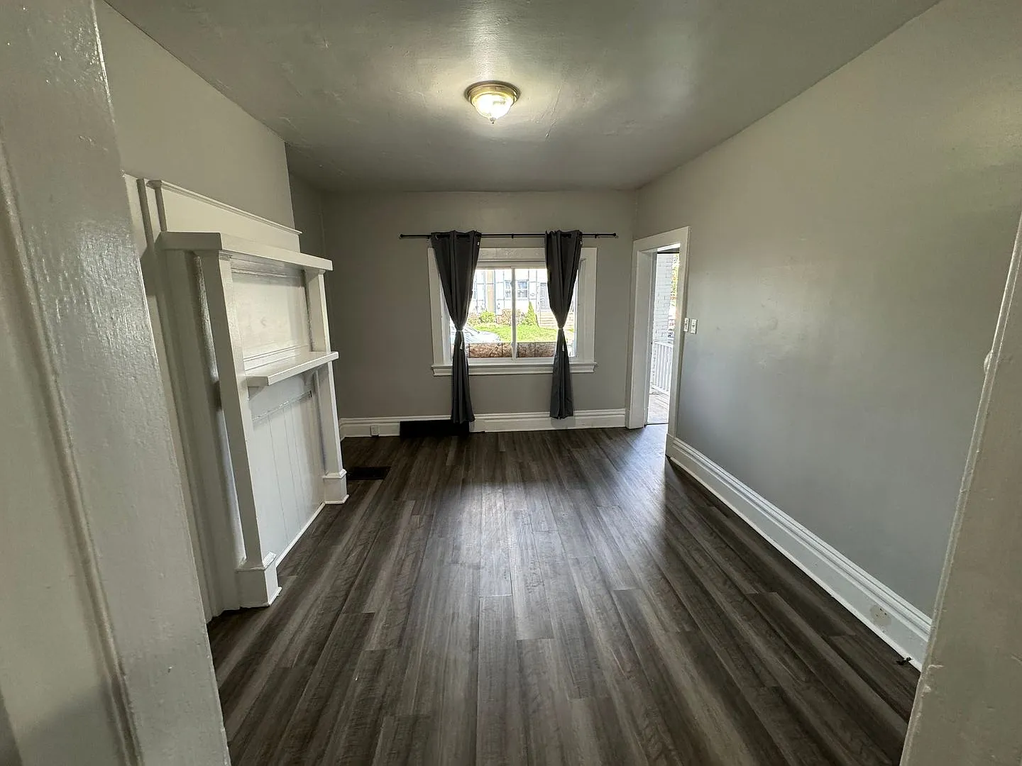 Lovely 2 Bedroom 1 Bathroom townhome — Photo 2