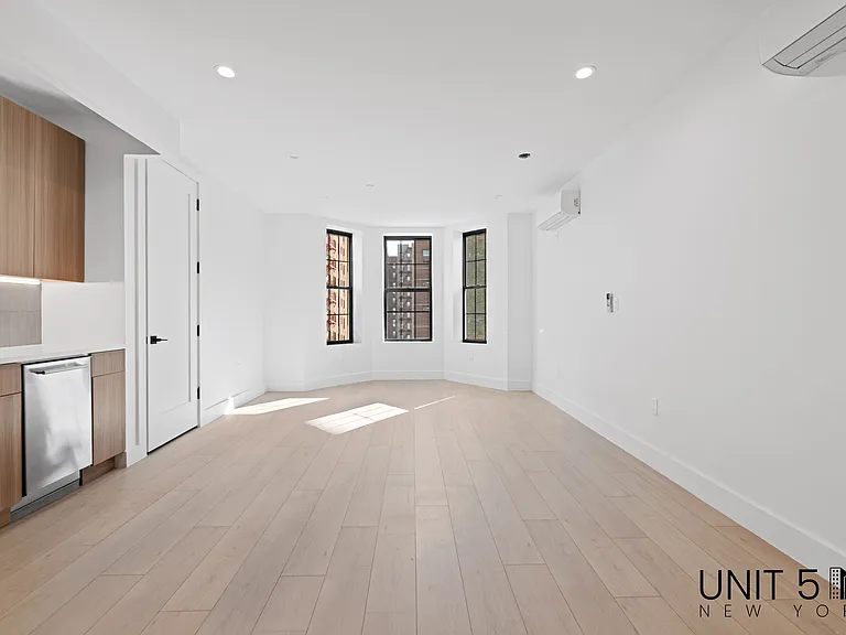 255 Clarkson Ave #1A — Photo 1
