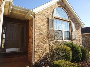 3636 Grainger Cir, Springdale, AR 72764