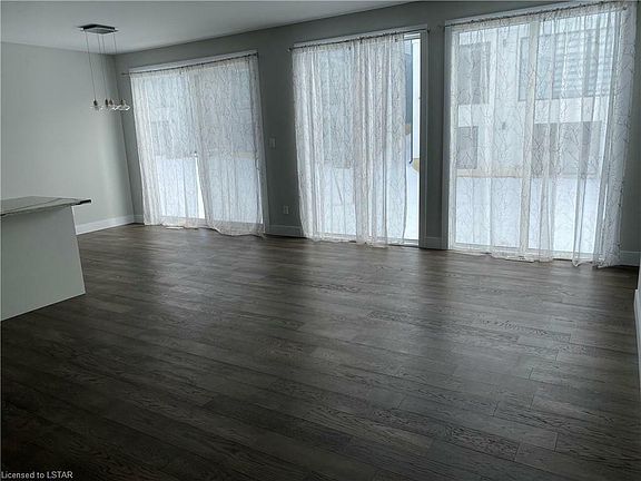 3rd image of 1820 Canvas Way #11