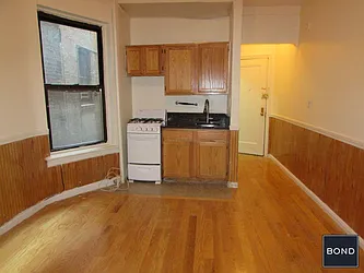 Rented by Bond New York