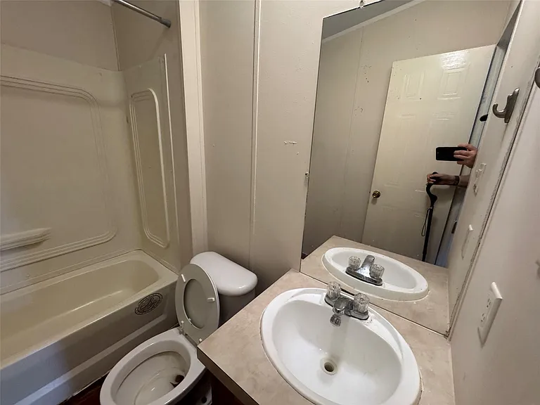 16415 Tamra Ct — Photo 38