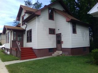 2914 Mitchell St, Racine, WI 53403