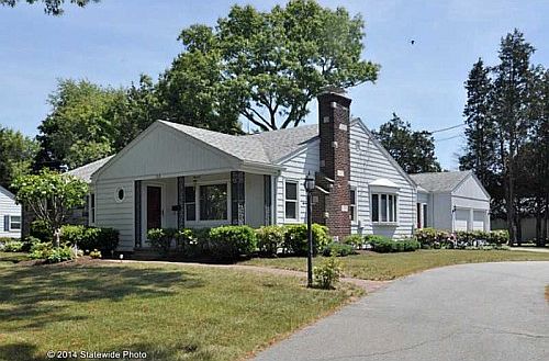 1st image of 760 Namquid Dr
