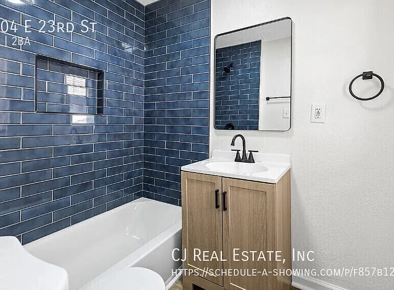 4904 E 23rd St — Photo 10