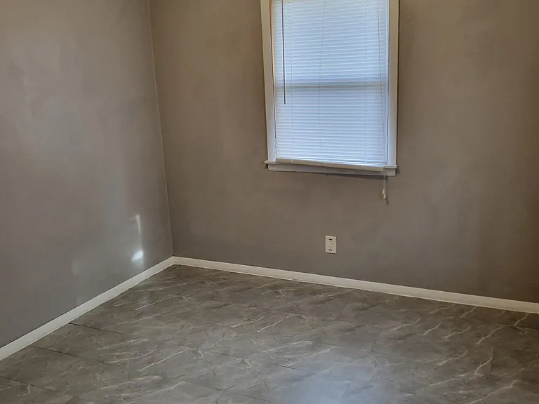 1205 Garden Hills Dr — Photo 11