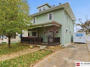 2806 S 33rd St, Omaha, NE 68105