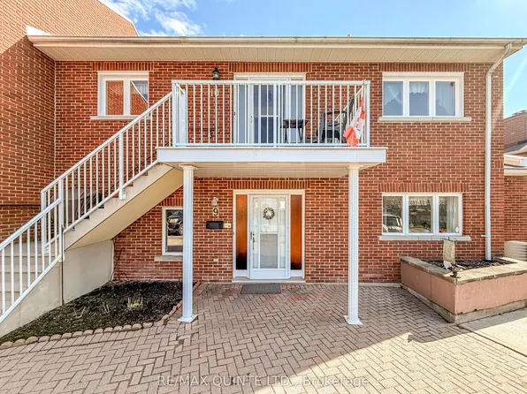 179 Herchimer Ave #10, Belleville, ON K8N 4G7