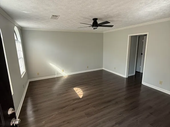 2603 Parkside Way, Snellville, GA 30078