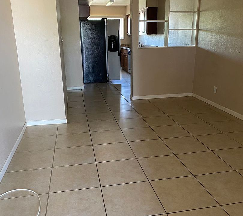 2nd image of 1241 E 3rd Ave APT 201