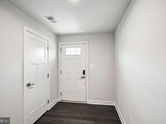 3rd image of 734 Rosemary Way