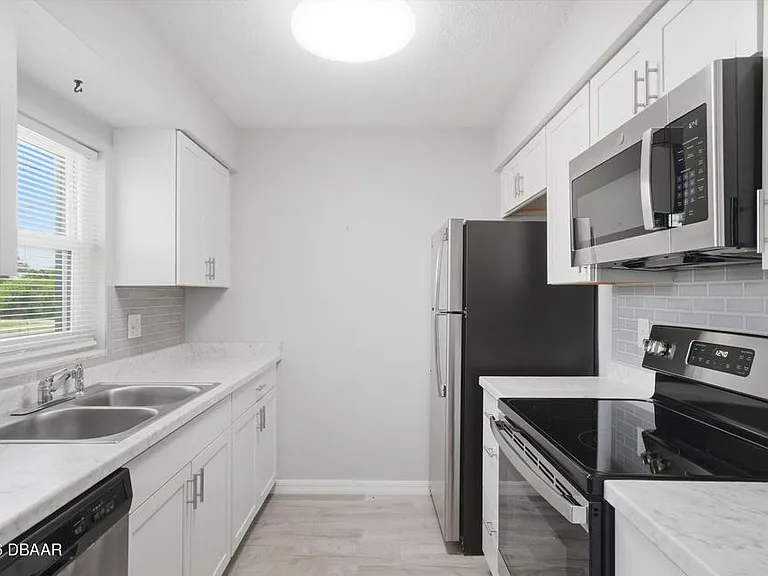 3750 S Atlantic Ave #18 — Photo 3