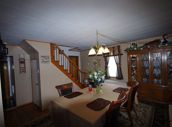 4th image of 1255 Caroline St