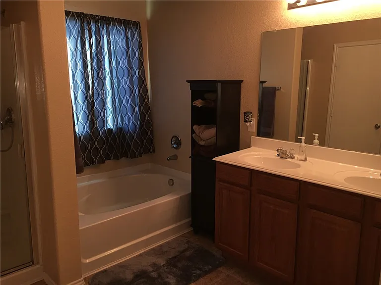584 Arthur Dr — Photo 10