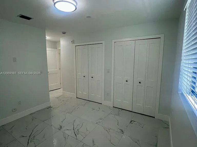 1860 NW 19th St #203 — Photo 8
