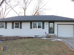 5421 Limestone Rd N, Lincoln, NE 68512