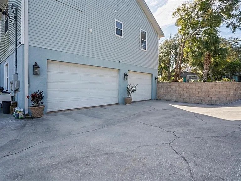 6131 Central Ave — Photo 35