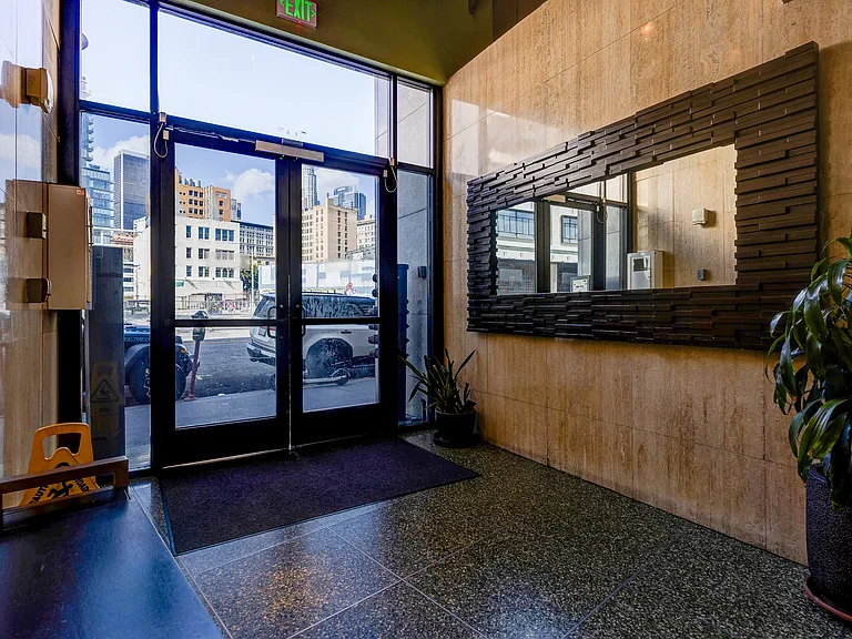 746 S Los Angeles St #703 — Photo 35