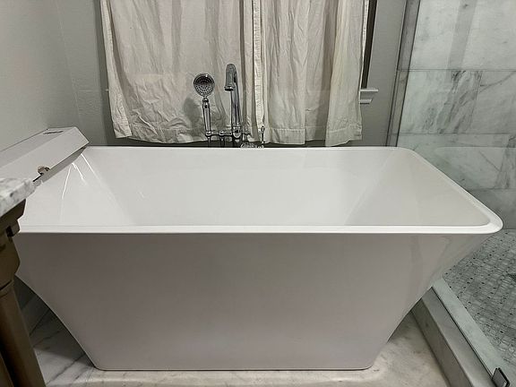 Freestanding tub-- master