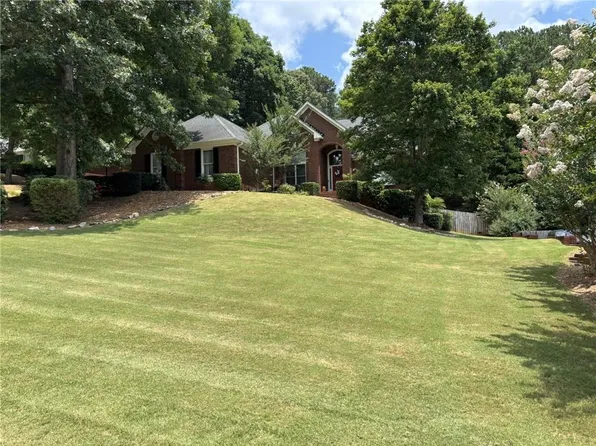 850 Ivy Ridge Dr, Loganville, GA 30052