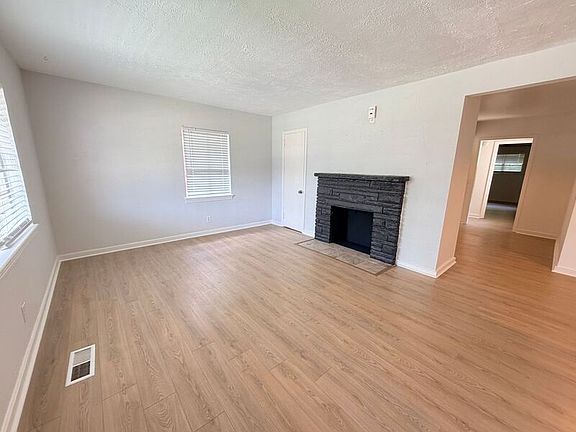2nd image of 4816 3rd Ave S