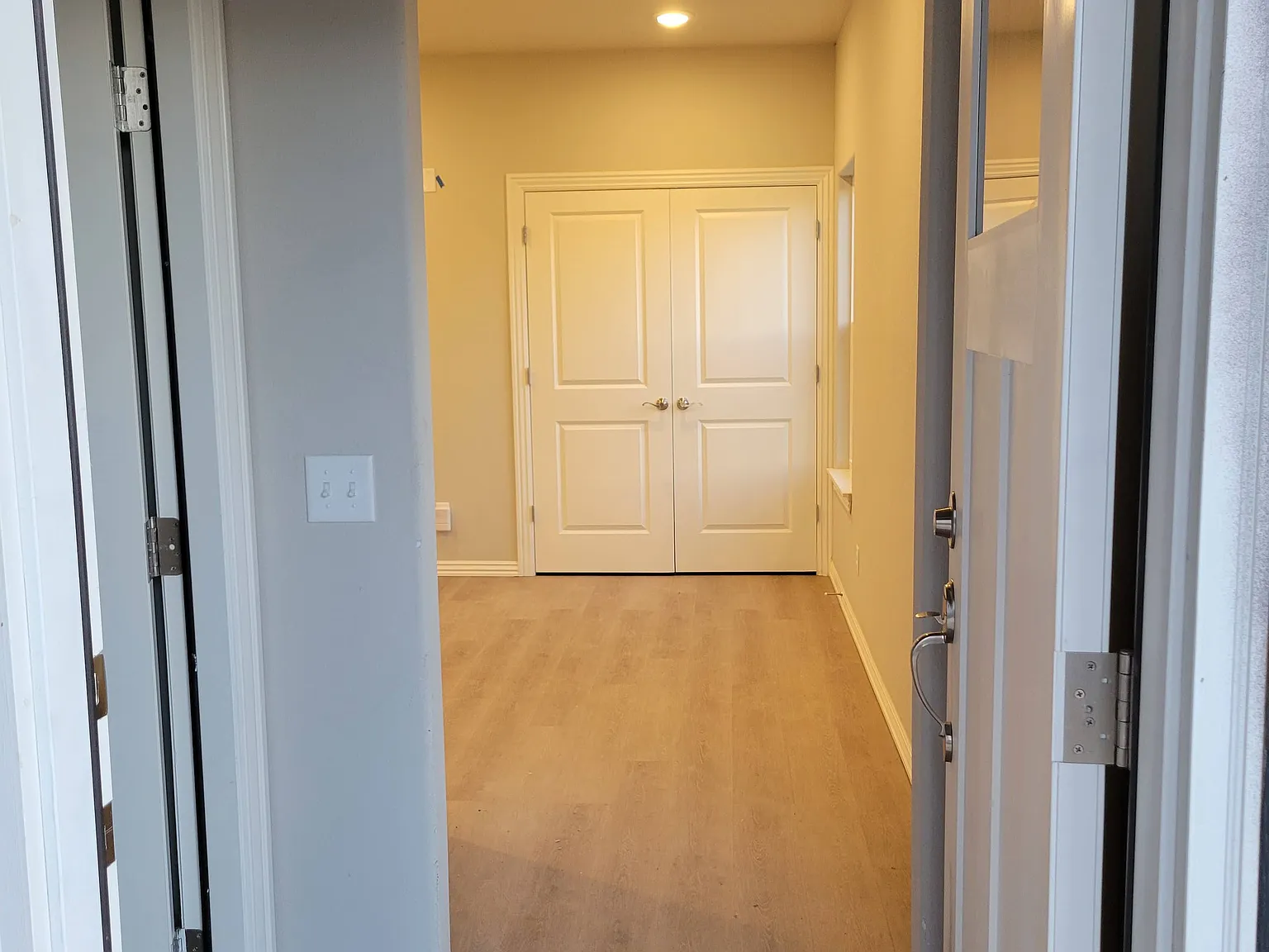 3 bed, 2.5 bath, 1400 sqft, $1,725 — Photo 4
