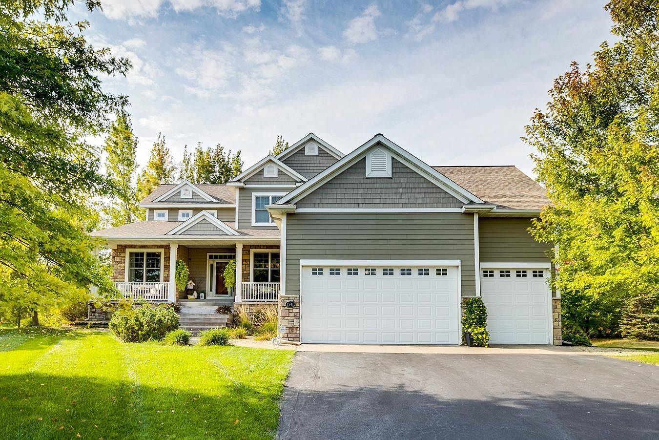 1541 Oakview Ct, Lino Lakes, MN 55038 Zillow