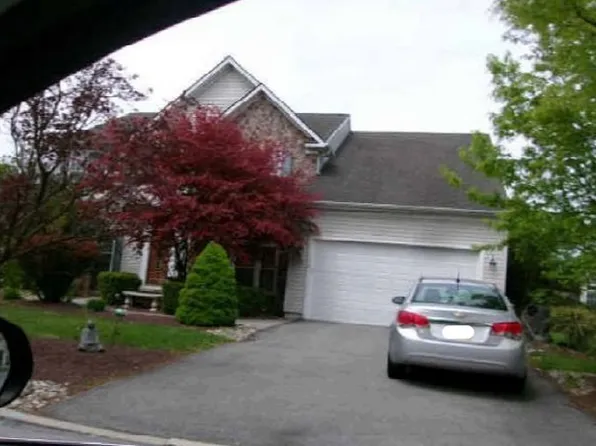 348 S 33rd St, Allentown, PA 18104