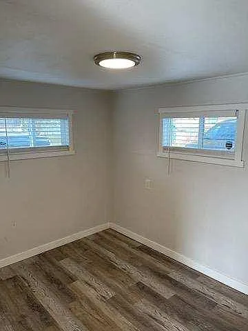 1209 E North Ave — Photo 10