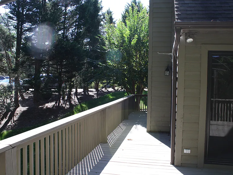1010 Eastshore Cir — Photo 19