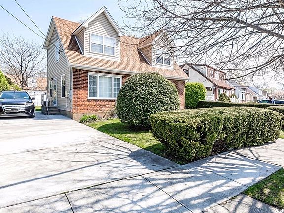 2nd image of 667 Martin Dr