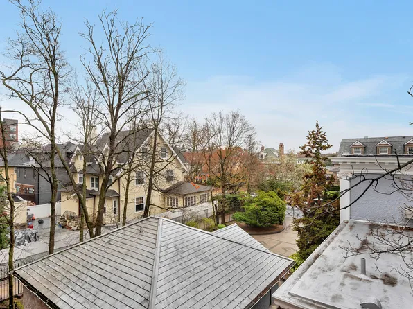 130 Bayridge Parkway image 6 of 10