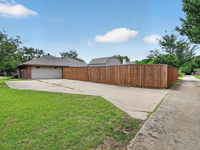 3225 Hollycreek — Photo 19