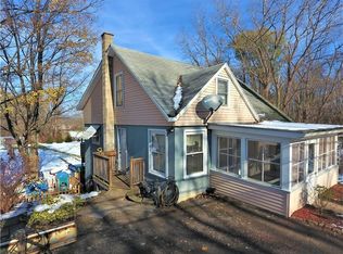 939 Ridge Rd, Ontario, NY 14519